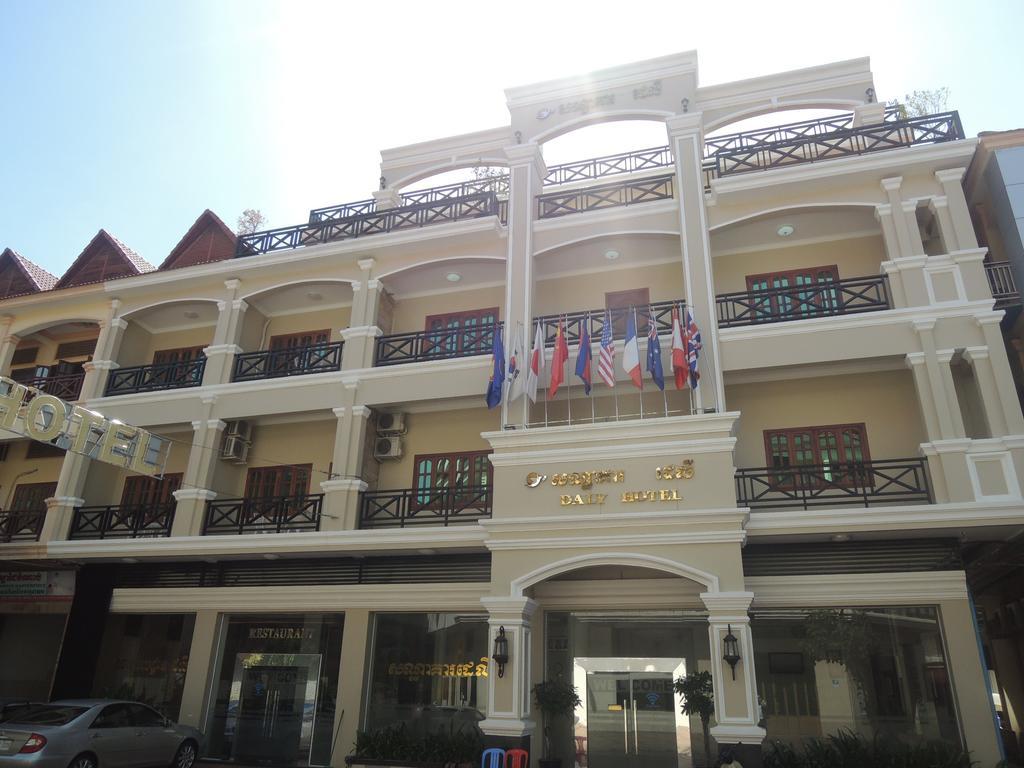 Daly Hotel Kampong Cham Zewnętrze zdjęcie